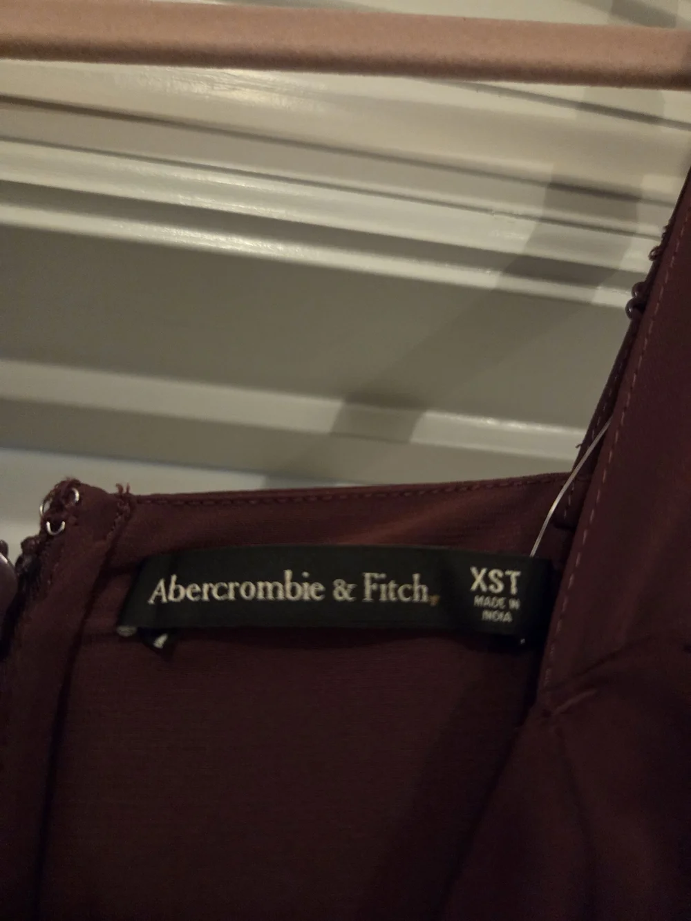 Abercrombie & Fitch XS T Women’s Sleeveless Tiered Ruffle Dress in Deep Burgundy